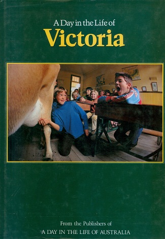 Secondhand Used book - A DAY IN THE LIFE OF VICTORIA